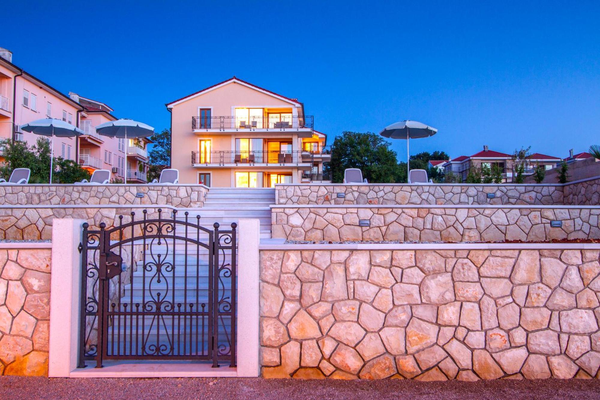 מאלינסקה Luxury Apartments Villa Matea מראה חיצוני תמונה